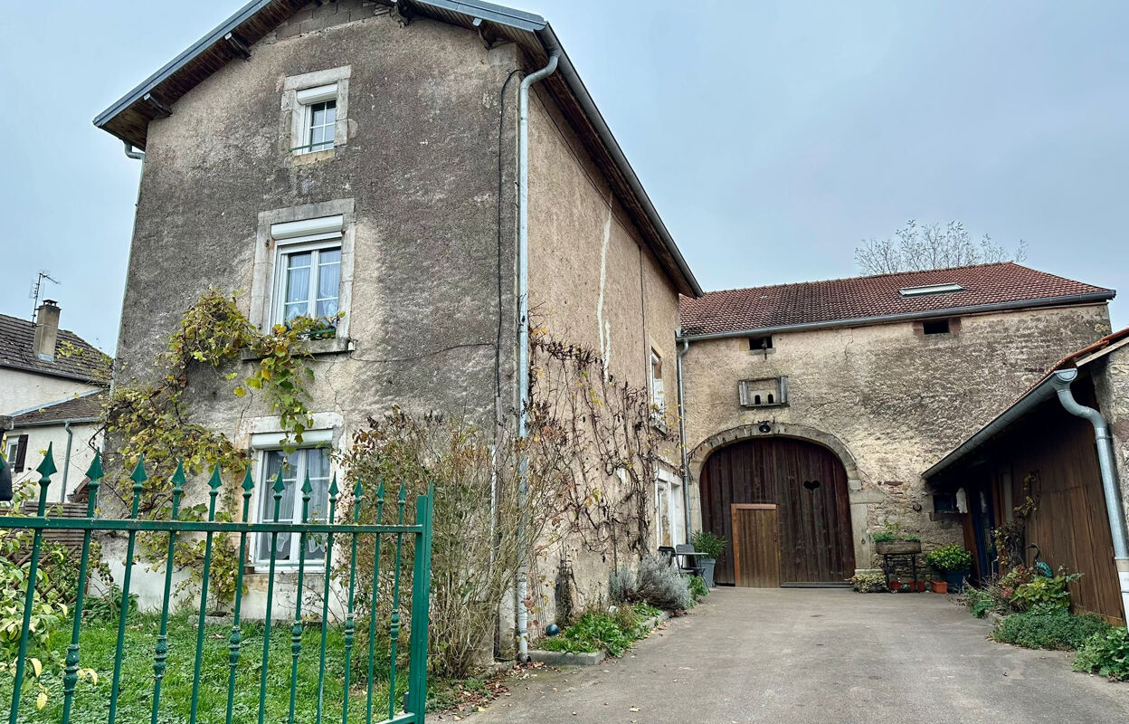 maison 6 pièces 183 m2 à vendre à Villers-Lès-Luxeuil (70300)