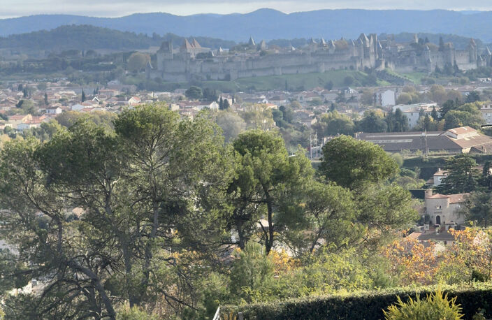 Secteur très prisé avec avec vue imprenable sur la cité — photo 2