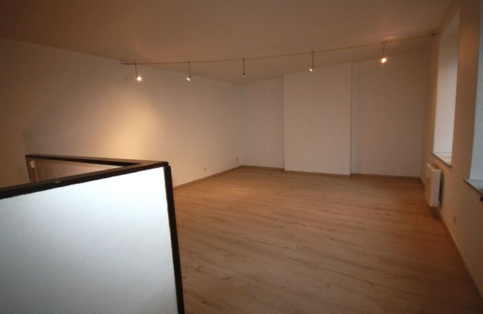 REIMS sectreur Camille Lenoir, appartement en duplex en dernier étage — photo 2
