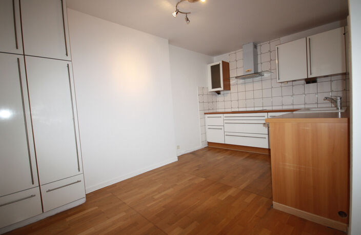 REIMS sectreur Camille Lenoir, appartement en duplex en dernier étage — photo 5