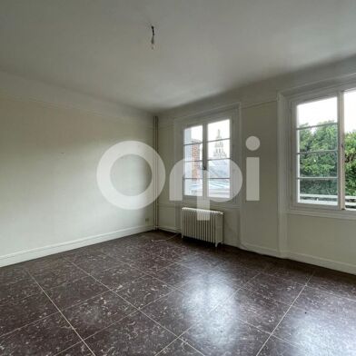 Appartement 2 pièces 700 €