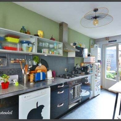 Immeuble  166000 €