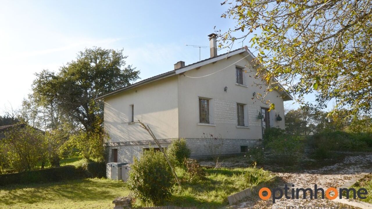 maison 5 pièces 105 m2 à vendre à Champagne-Mouton (16350)