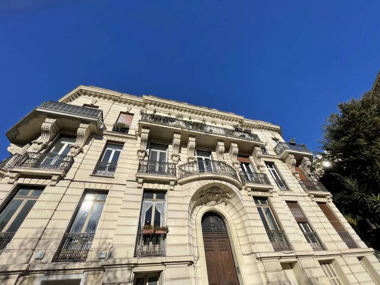 Nice-Bas Cimiez- 4 pièces de 145m² avec balcon — photo 1