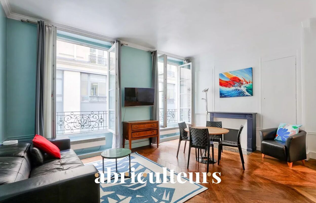 appartement 2 pièces 42 m2 à vendre à Paris 1 (75001)