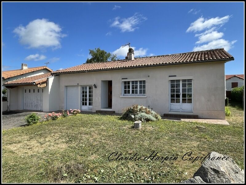 Villa / Maison 5 pièces  à vendre Parthenay 79200