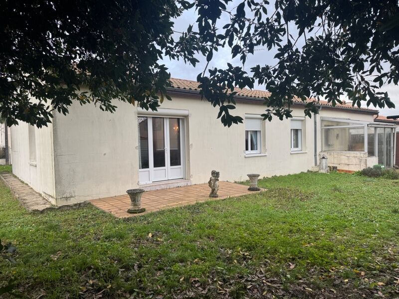 Villa / Maison 4 pièces  à vendre Tonnay-Charente 17430