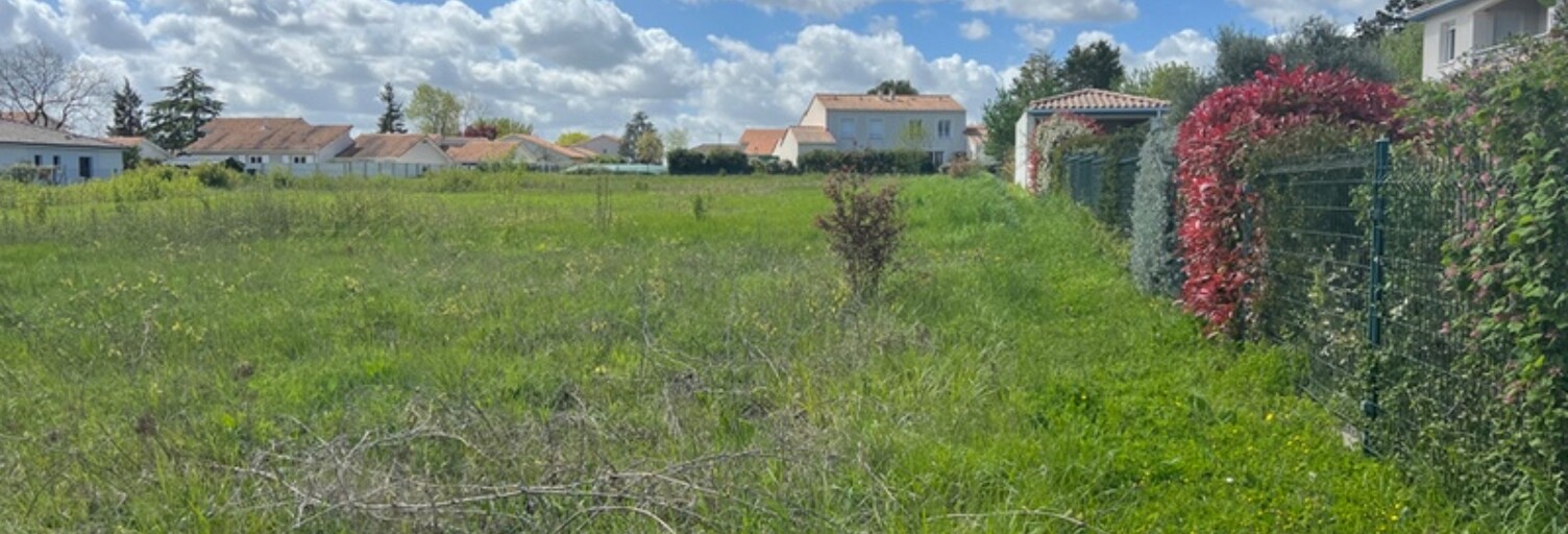 Terrain  4450 m² à vendre à Plassac (33390)