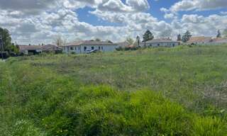 Terrain  4450 m² à vendre à Plassac (33390)