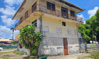 Immeuble  271 m² à vendre à Pamandzi (97610)