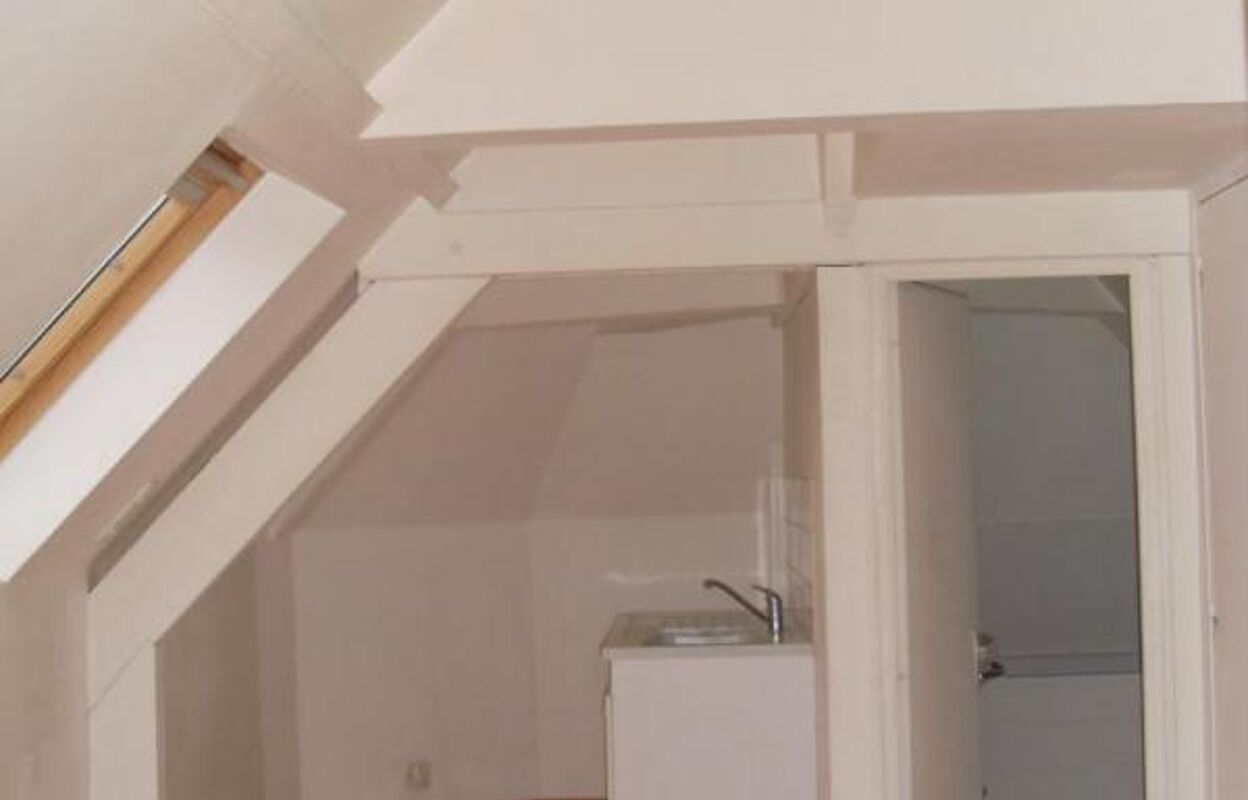 appartement 2 pièces 25 m2 à louer à Douarnenez (29100)