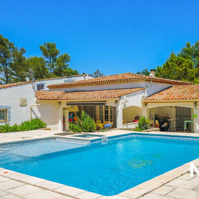 Maison 7 pièces 679000 €