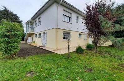 maison 10 pièces 254 m2 à vendre à Montendre (17130)