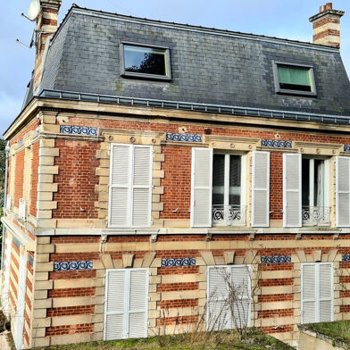 Maison 6 pièces 210 m²