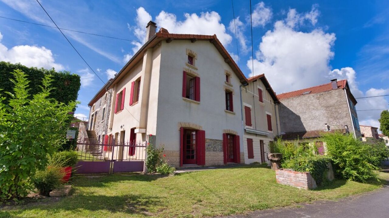 maison 7 pièces 210 m2 à vendre à Saint-Julien-de-Coppel (63160)