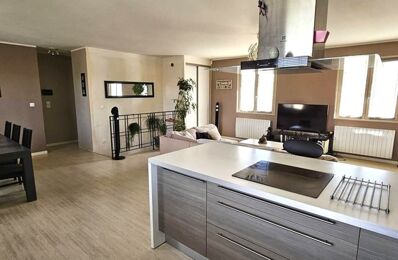 vente maison 285 000 € à proximité de Saint-Julien-de-Coppel (63160)