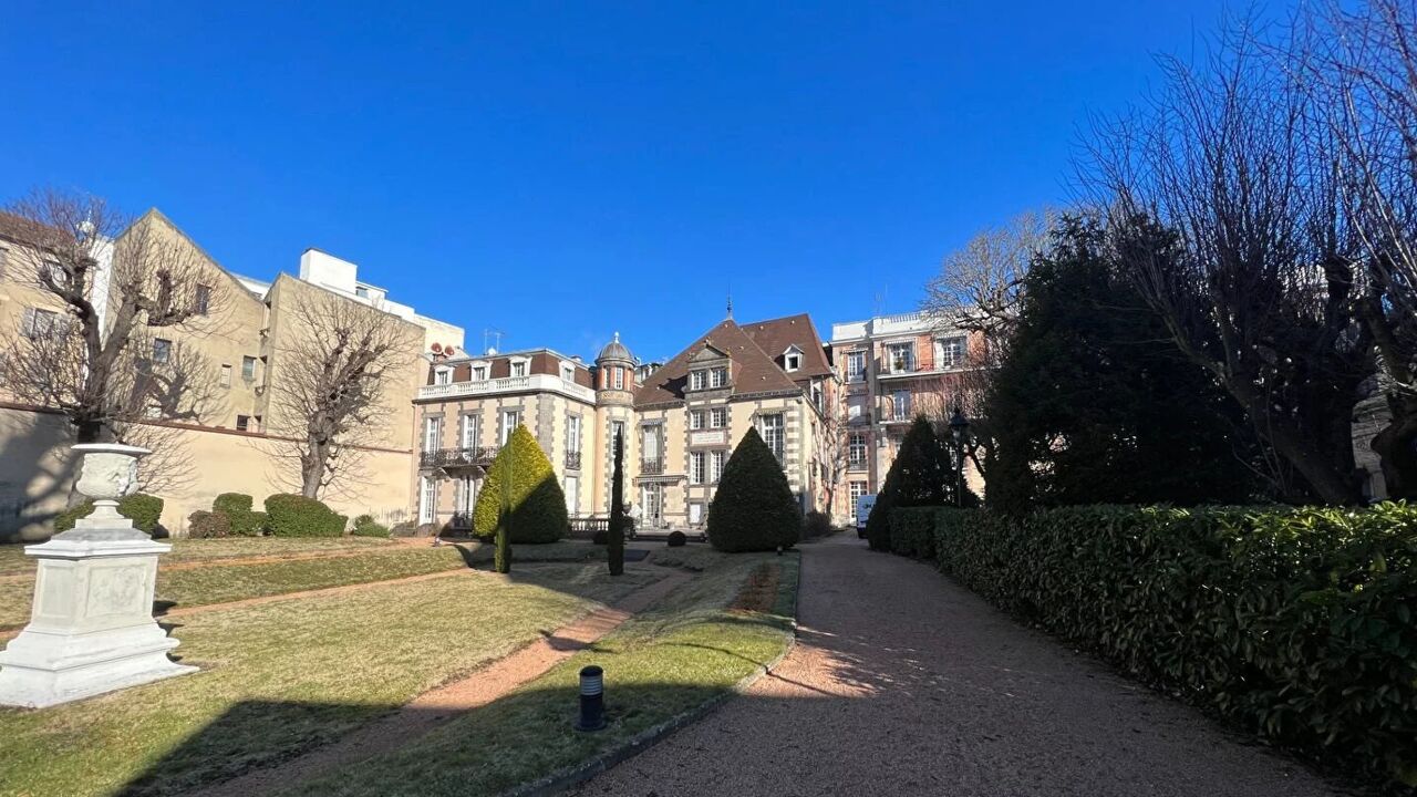 appartement 9 pièces 294 m2 à vendre à Vichy (03200)