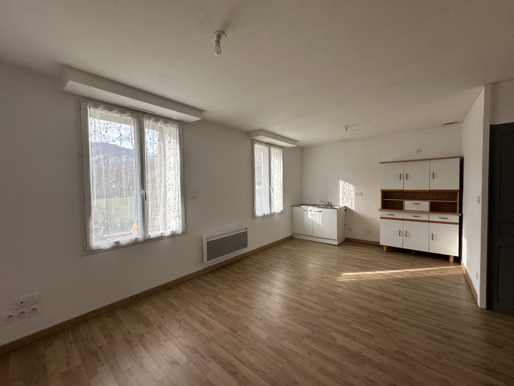 Appartement 4 pièces  à louer Saint-Laurent-de-Cerdans 66260