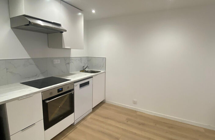 APPARTEMENT T3 RDC AVEC COURS ET CAVE — photo 2