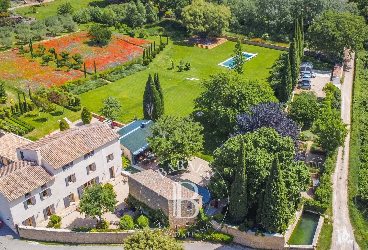 LUBERON - VAUGINES - PROPRIETE 524M² - 8 CHAMBRES - PARC PAYSAGE — photo 1