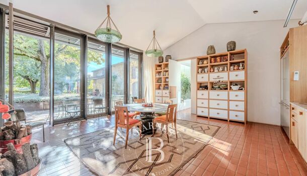 Propri&eacute;t&eacute; 15 pièces  à vendre Lourmarin 84160