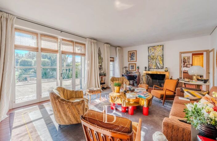 LUBERON - VAUGINES - PROPRIETE 524M² - 8 CHAMBRES - PARC PAYSAGE — photo 5