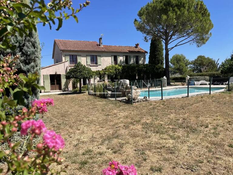 Charmante propriété avec 1 hectare de terrain  - Le Luc en Prove — photo 1
