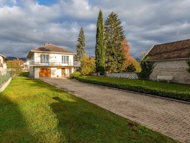 Maison avec terrain et dépendance — photo 1