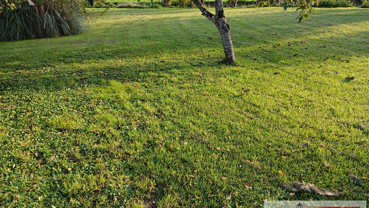 terrain  pièces 1157 m2 à vendre à Loire-les-Marais (17870)