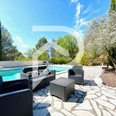 Maison 5 pièces 649000 €