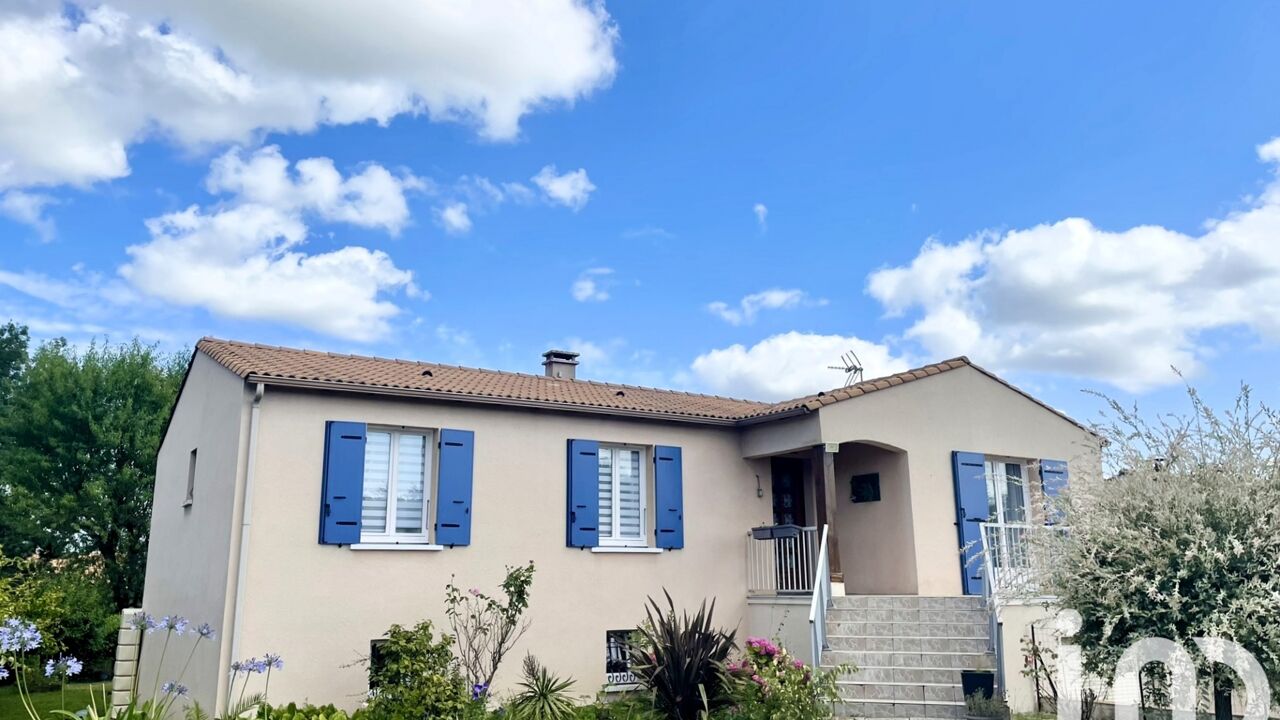 maison 5 pièces 135 m2 à vendre à Saintes (17100)