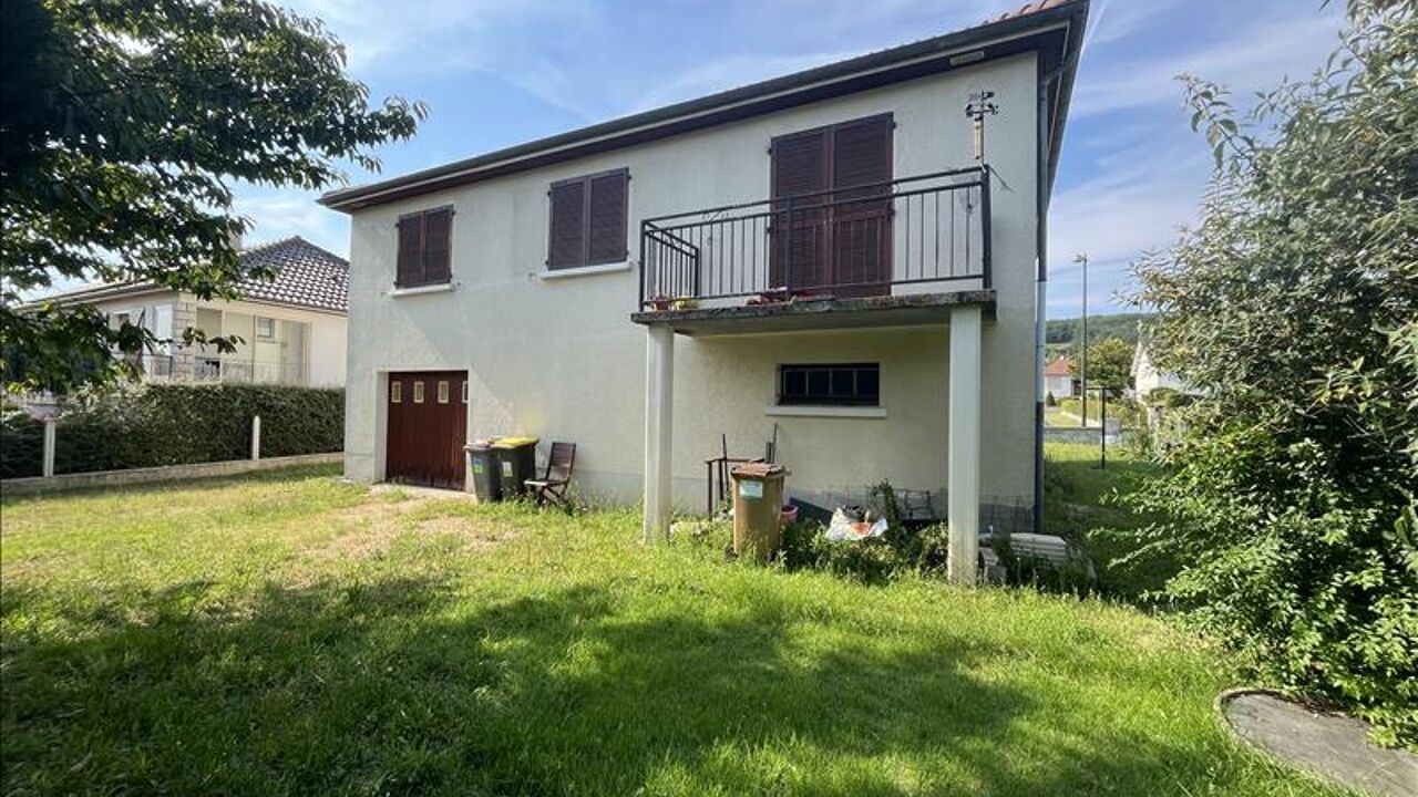 maison 3 pièces 81 m2 à vendre à Saint-Amand-Montrond (18200)