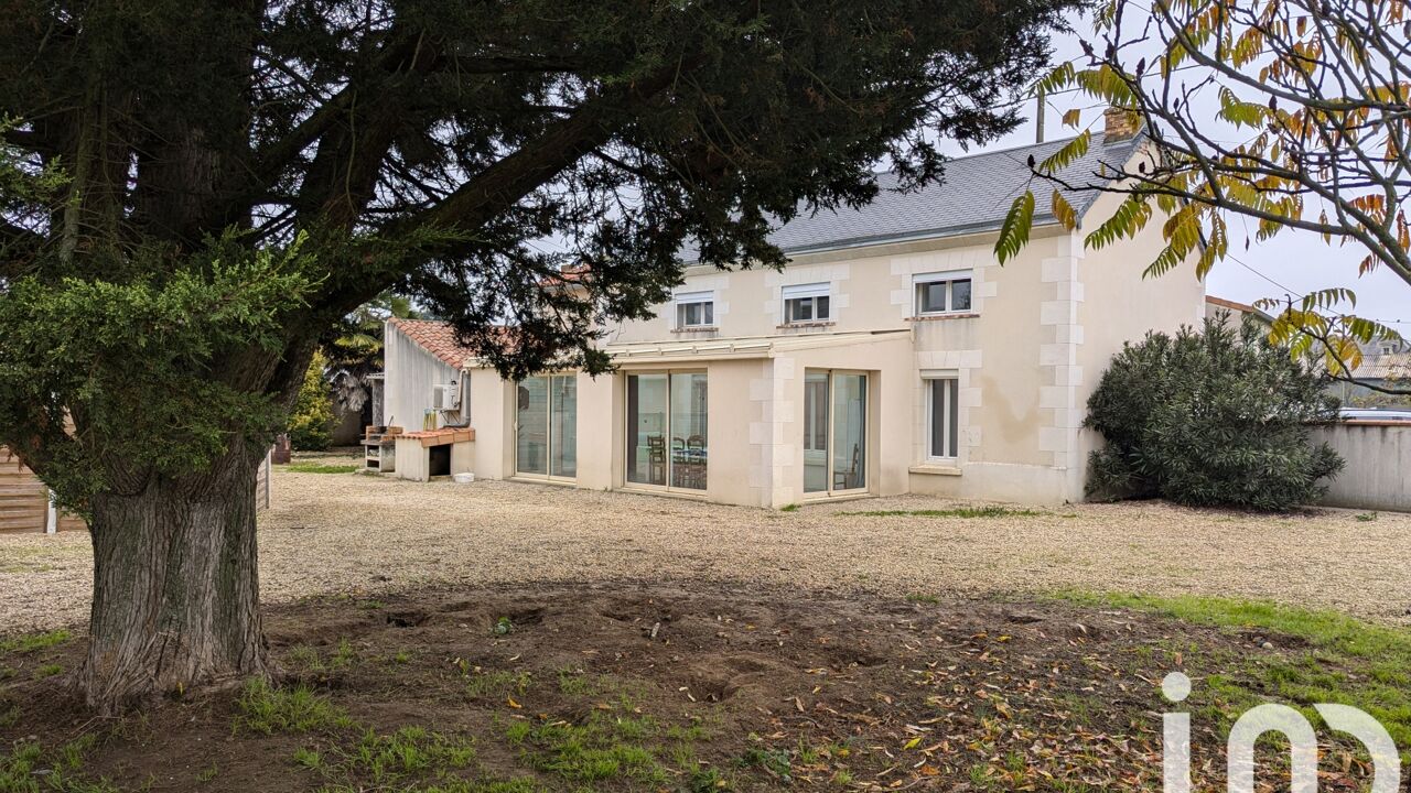 maison 6 pièces 150 m2 à vendre à Saint-Léger-de-Montbrun (79100)