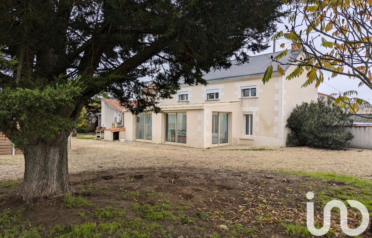 maison 6 pièces 150 m2 à vendre à Saint-Léger-de-Montbrun (79100)