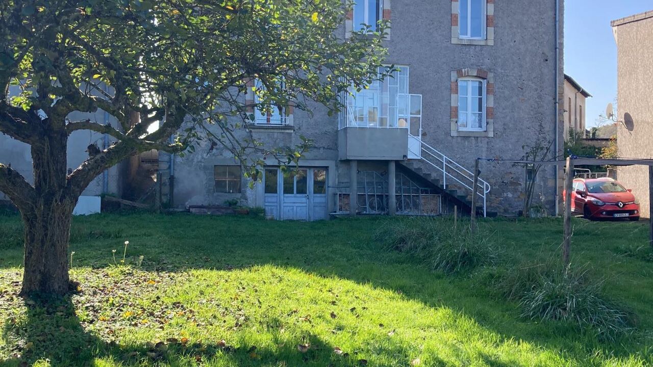 maison 5 pièces 161 m2 à vendre à Ydes (15210)