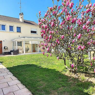 Maison 6 pièces 349900 €