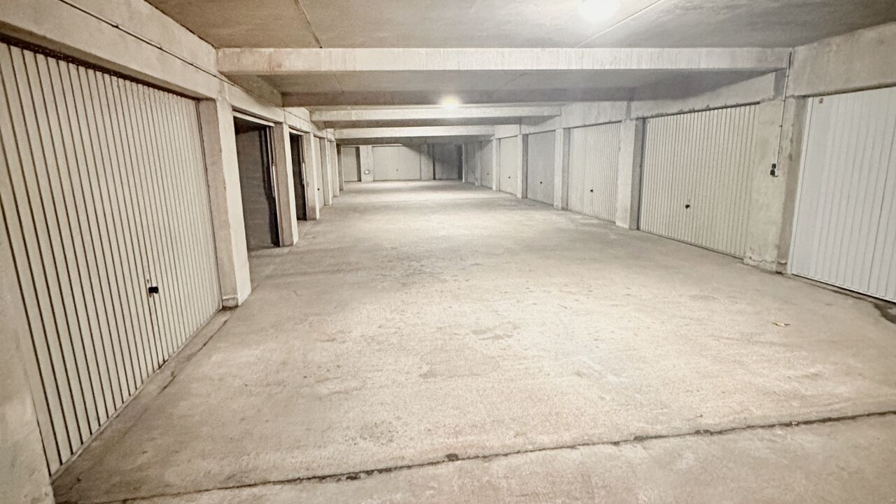 garage  pièces 19 m2 à vendre à Cholet (49300)