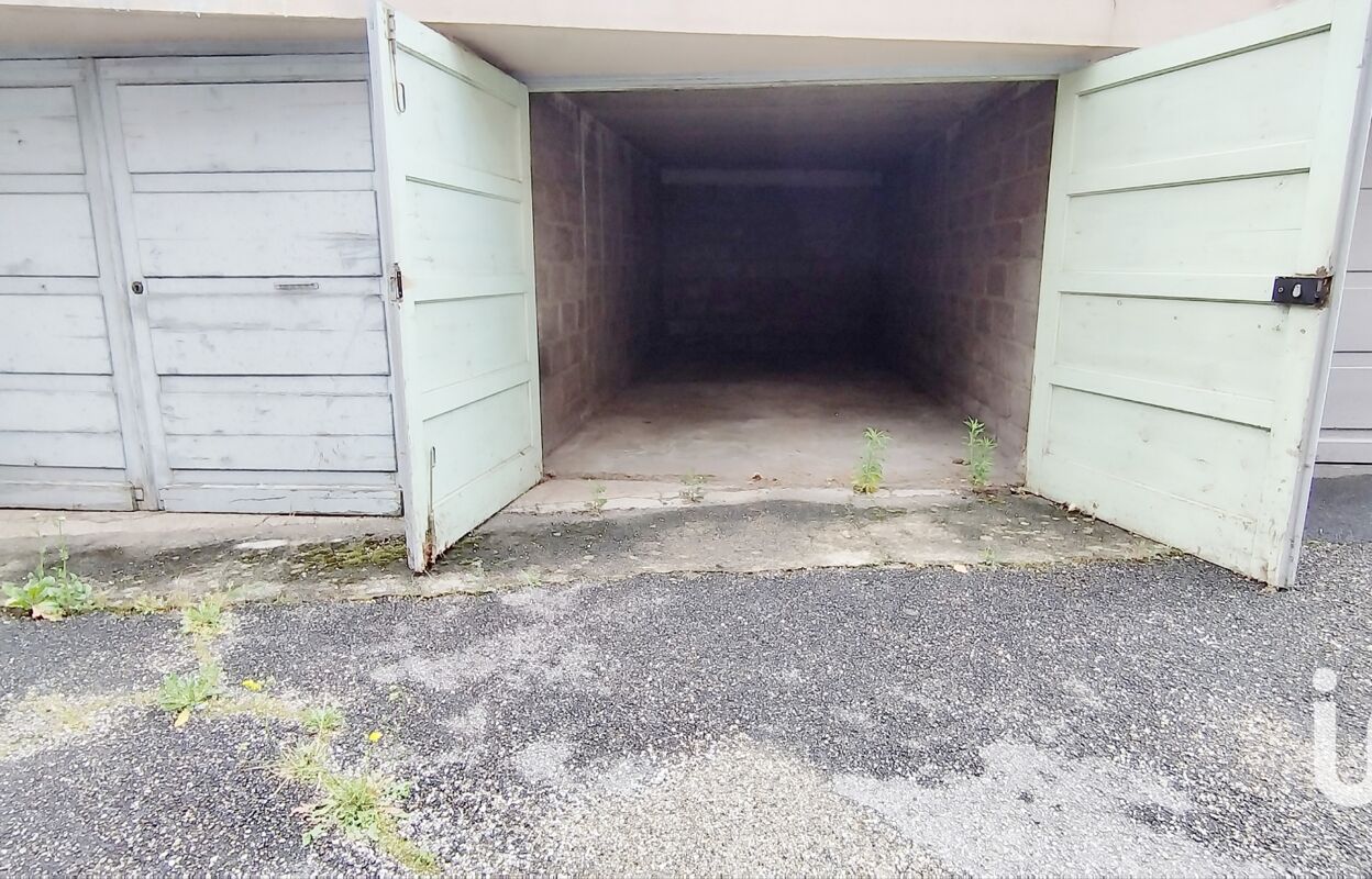 garage  pièces 20 m2 à vendre à Saint-Étienne (42000)