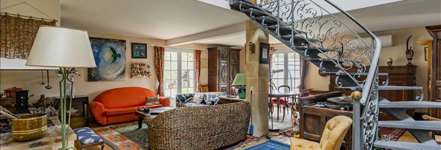 Maison 9 Pièces 270 m² à vendre à Saint-Seurin-sur-l'Isle (33660)