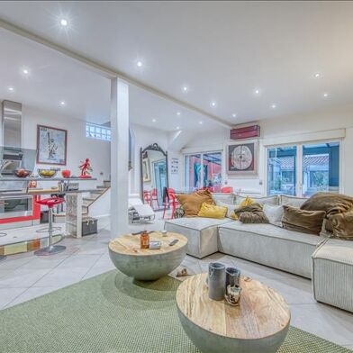 Maison 9 pièces 850000 €