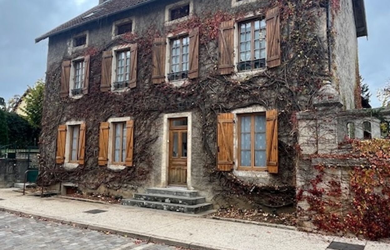 maison 8 pièces 227 m2 à vendre à Pouilly-en-Auxois (21320)