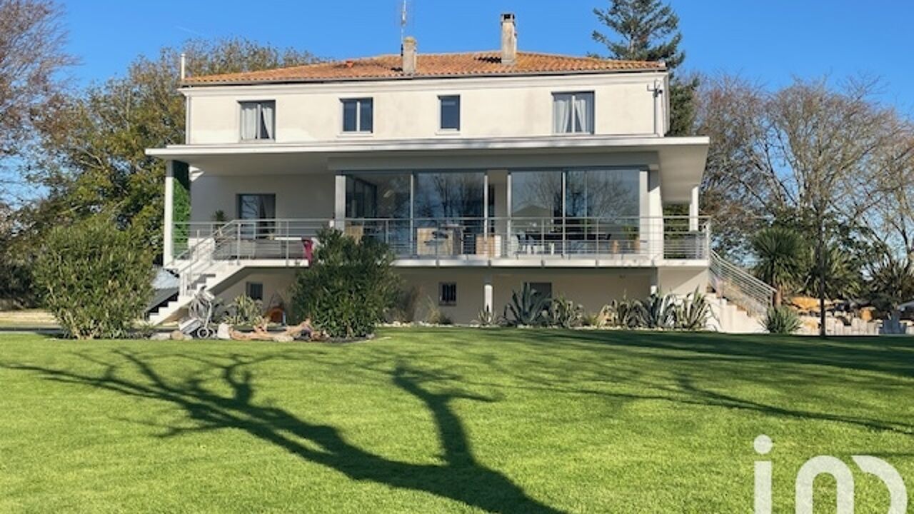 maison 9 pièces 290 m2 à vendre à Saujon (17600)