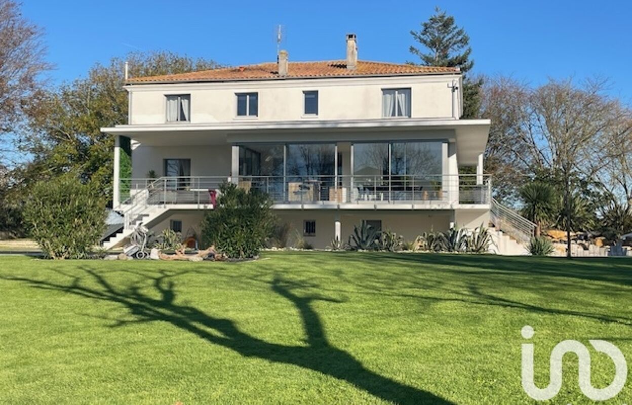 maison 9 pièces 290 m2 à vendre à Saujon (17600)