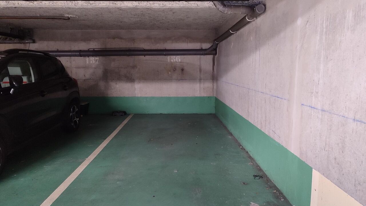 garage  pièces 12 m2 à vendre à Le Kremlin-Bicêtre (94270)