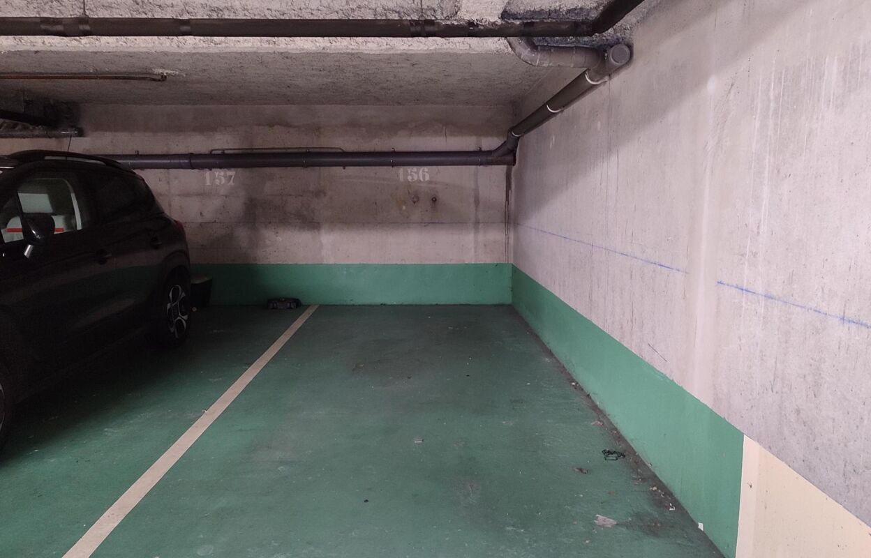 garage  pièces 12 m2 à vendre à Le Kremlin-Bicêtre (94270)