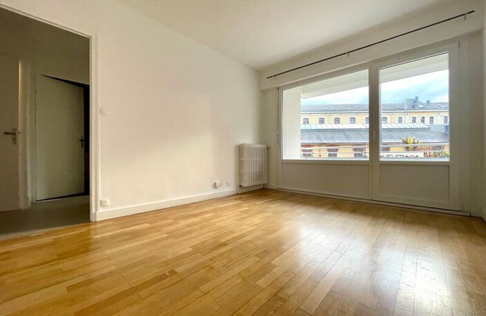 T1 — photo 5