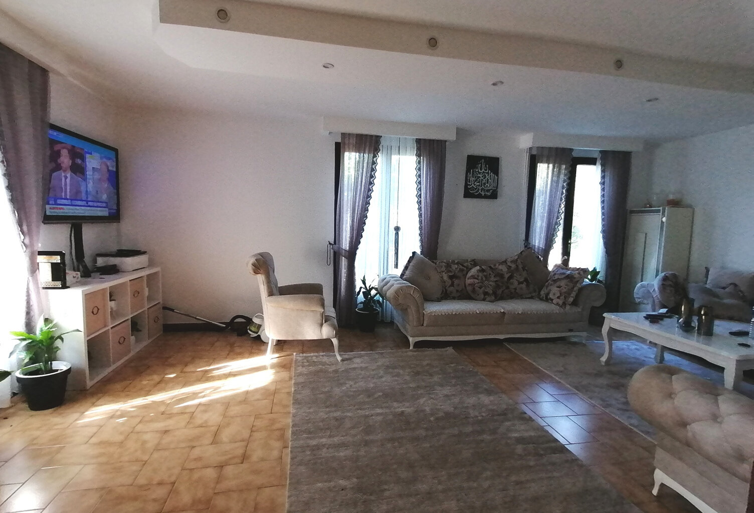 Genas, maison de 210 m2 habitable — photo 1