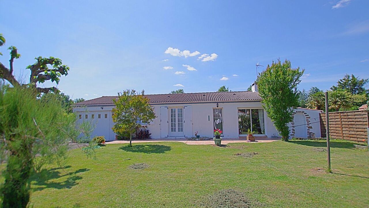 maison 4 pièces 95 m2 à vendre à Sainte-Foy (85150)