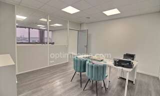 Bureau 2 Pièces 56 m² à louer à Pontoise (95000)