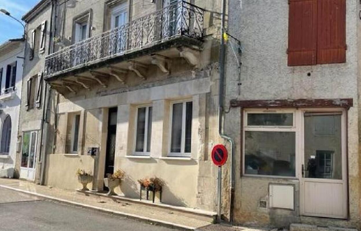 maison 5 pièces 156 m2 à vendre à Villefagnan (16240)